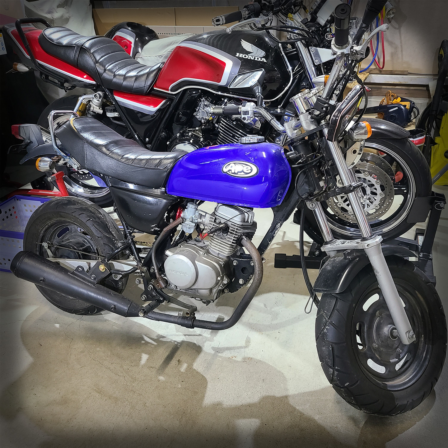 HONDA APE